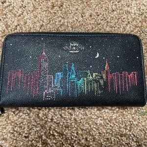 EUC Coach NYC series long accordion zip around wallet